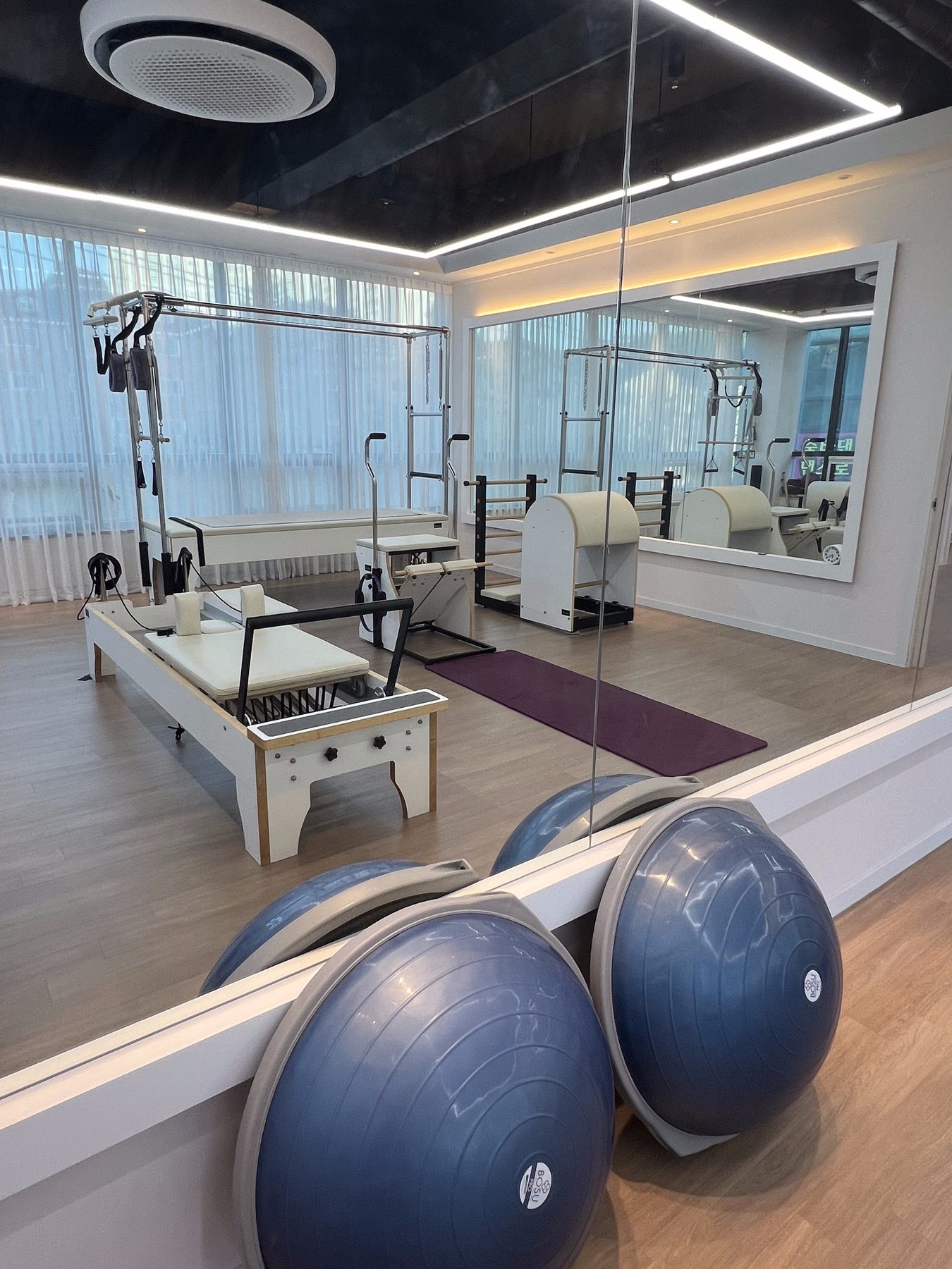 바디엔필라테스 개인 룸 캐딜락·래더배럴·리포머 풀 세팅
